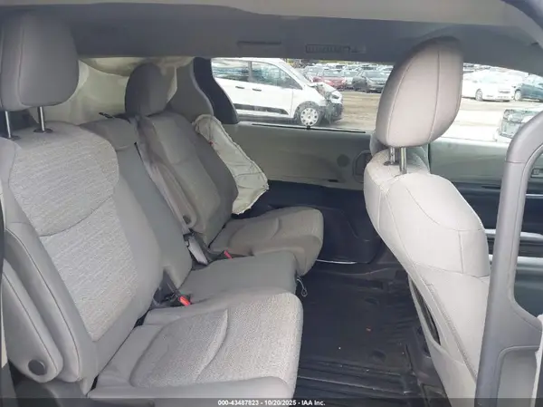 5TDKRKEC2MS033629 2021 TOYOTA SIENNA - Image 8