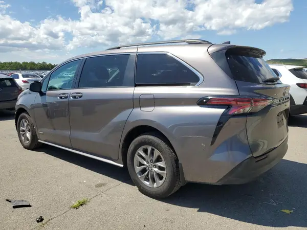 5TDKRKEC2MS038328 2021 TOYOTA SIENNA - Image 2