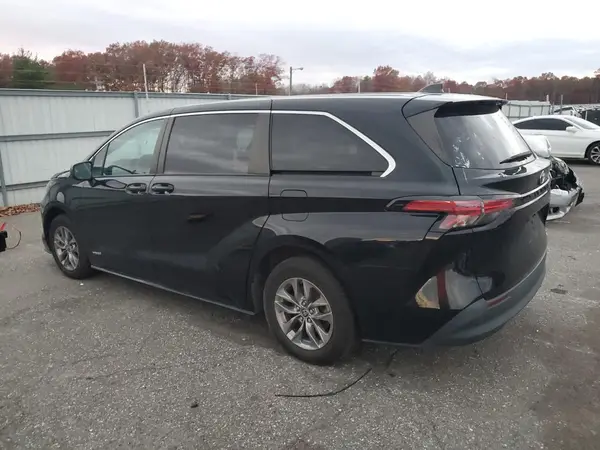 5TDKRKEC2MS046638 2021 TOYOTA SIENNA - Image 2