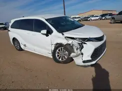 5TDKRKEC2MS063438 2021 TOYOTA SIENNA