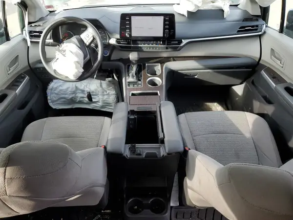 5TDKRKEC2MS067392 2021 TOYOTA SIENNA - Image 8