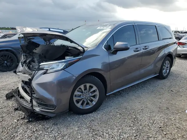 5TDKRKEC2NS093735 2022 TOYOTA SIENNA - Image 1