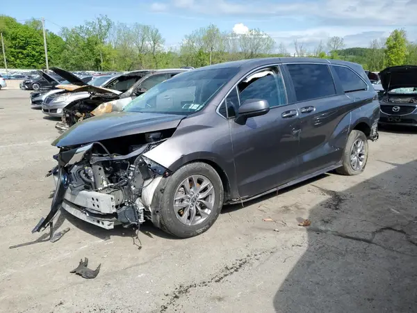 5TDKRKEC2NS116852 2022 TOYOTA SIENNA - Image 1