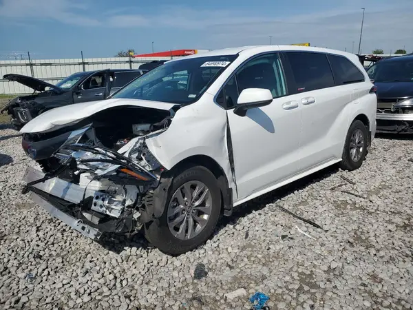 5TDKRKEC2NS122375 2022 TOYOTA SIENNA - Image 1