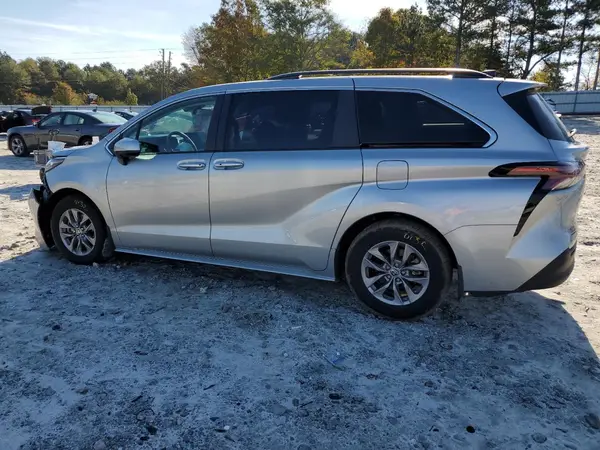 5TDKRKEC2PS155850 2023 TOYOTA SIENNA - Image 2