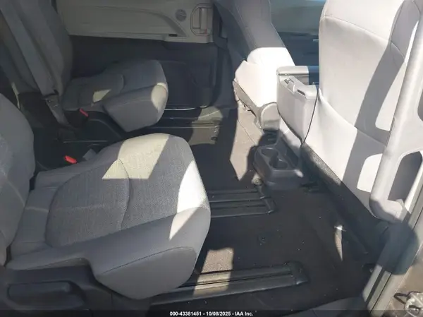 5TDKRKEC2RS188186 2024 TOYOTA SIENNA - Image 8