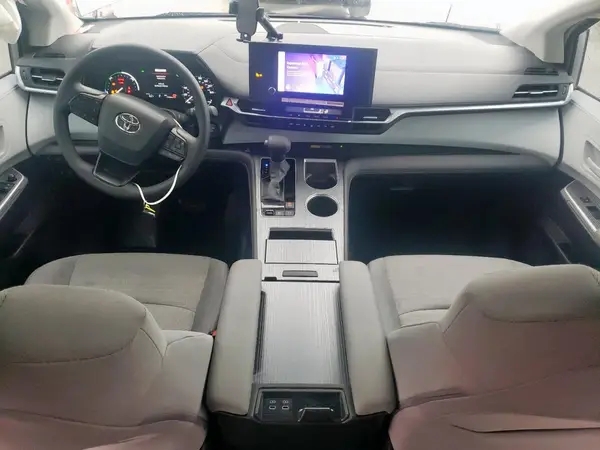 5TDKRKEC2SS233598 2025 TOYOTA SIENNA - Image 8