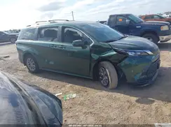 5TDKRKEC2SS233830 2025 TOYOTA SIENNA