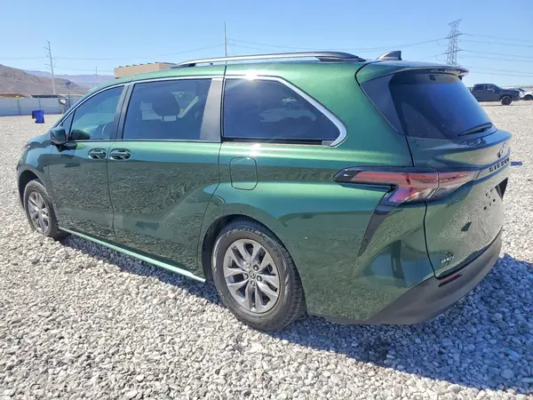 5TDKRKEC2SS270022 2025 TOYOTA SIENNA - Image 2