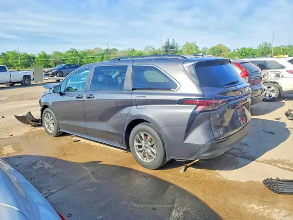 5TDKRKEC2SS278413 2025 TOYOTA SIENNA - Image 2
