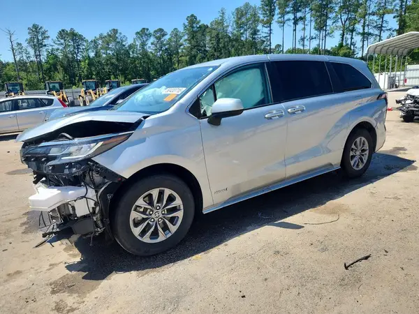 5TDKRKEC3MS028956 2021 TOYOTA SIENNA - Image 1