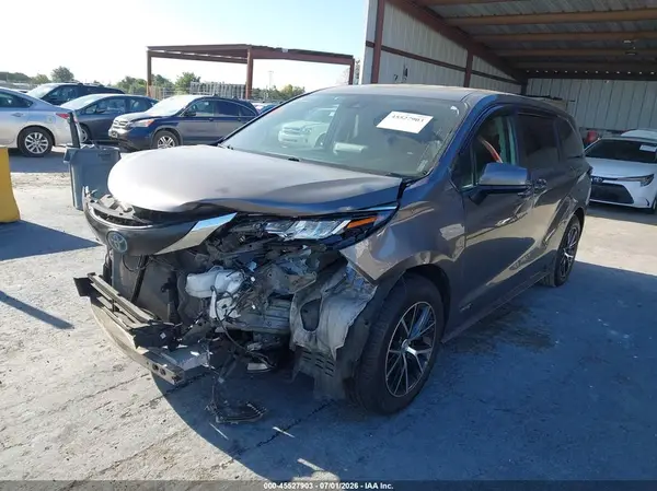 5TDKRKEC3MS046356 2021 TOYOTA SIENNA - Image 2
