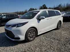 5TDKRKEC3MS046468 2021 TOYOTA SIENNA