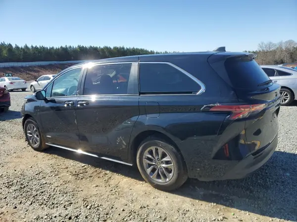 5TDKRKEC3MS047555 2021 TOYOTA SIENNA - Image 2