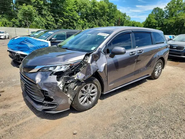 5TDKRKEC3MS048043 2021 TOYOTA SIENNA - Image 1