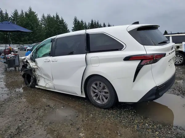 5TDKRKEC3MS048544 2021 TOYOTA SIENNA - Image 2