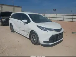 5TDKRKEC3MS057213 2021 TOYOTA SIENNA