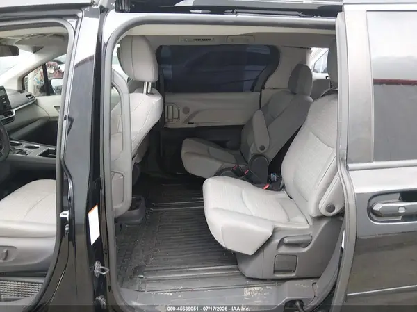 5TDKRKEC3MS068468 2021 TOYOTA SIENNA - Image 8