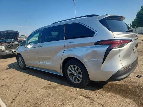 5TDKRKEC3MS073086 2021 TOYOTA SIENNA - Image 2