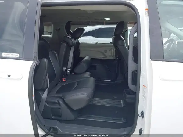 5TDKRKEC3NS077043 2022 TOYOTA SIENNA - Image 8