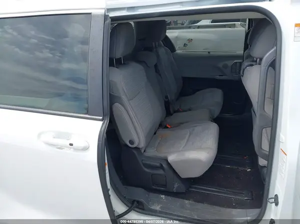 5TDKRKEC3NS078578 2022 TOYOTA SIENNA - Image 8