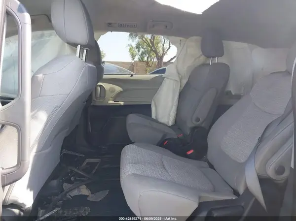 5TDKRKEC3NS109148 2022 TOYOTA SIENNA - Image 8