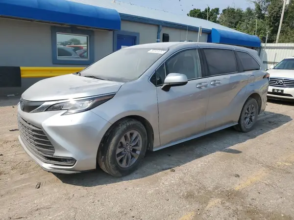 5TDKRKEC3NS116083 2022 TOYOTA SIENNA - Image 1