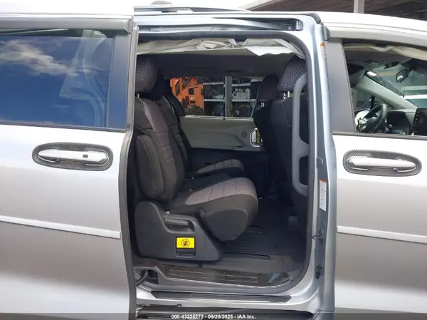5TDKRKEC3NS123969 2022 TOYOTA SIENNA - Image 8