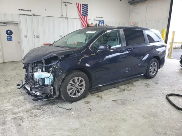 5TDKRKEC3PS146087 2023 TOYOTA SIENNA - Image 1