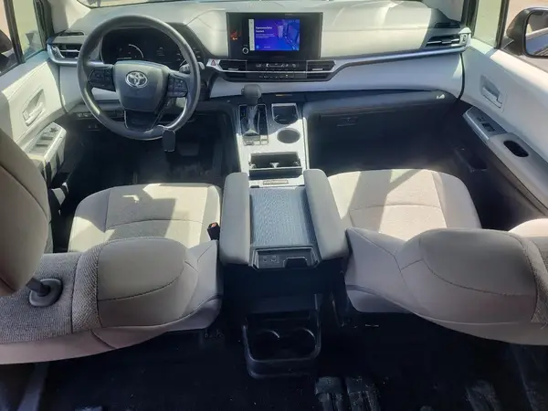 5TDKRKEC3SS226935 2025 TOYOTA SIENNA - Image 8