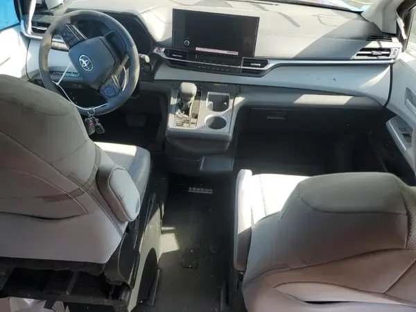 5TDKRKEC3SS237255 2025 TOYOTA SIENNA - Image 8