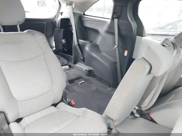 5TDKRKEC3SS240625 2025 TOYOTA SIENNA - Image 8