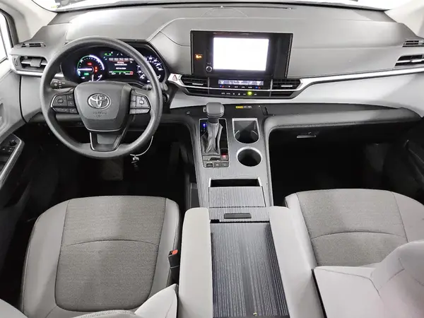 5TDKRKEC3SS243721 2025 TOYOTA SIENNA - Image 8