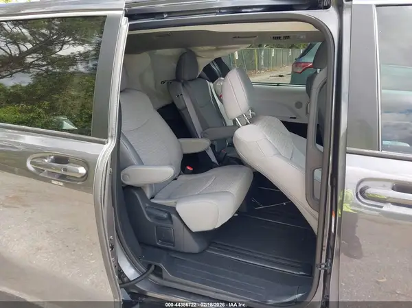 5TDKRKEC3SS274211 2025 TOYOTA SIENNA - Image 8