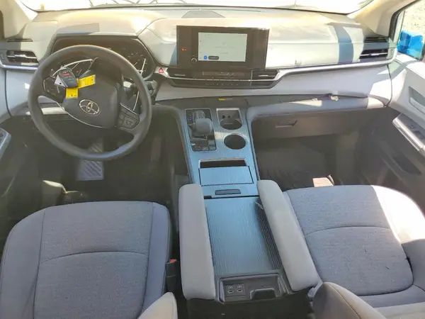 5TDKRKEC3SS279277 2025 TOYOTA SIENNA - Image 8