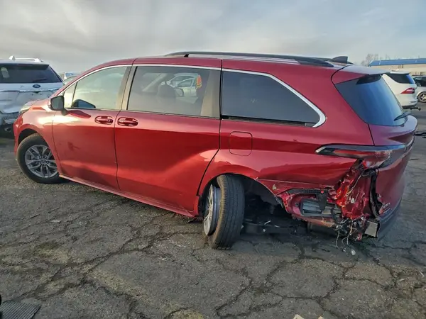 5TDKRKEC3SS280395 2025 TOYOTA SIENNA - Image 2