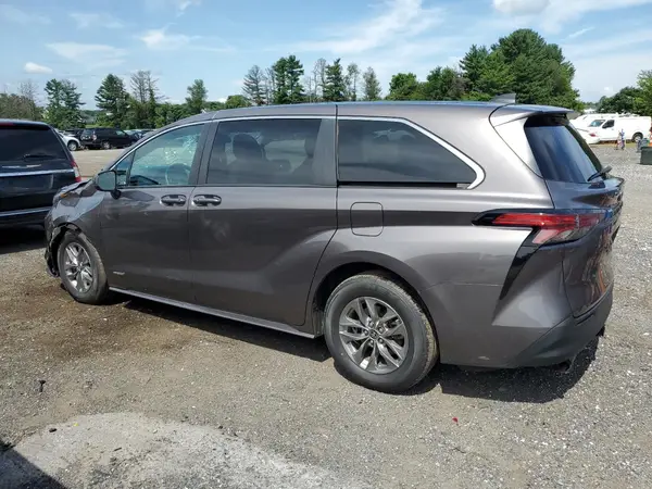 5TDKRKEC4MS023328 2021 TOYOTA SIENNA - Image 2