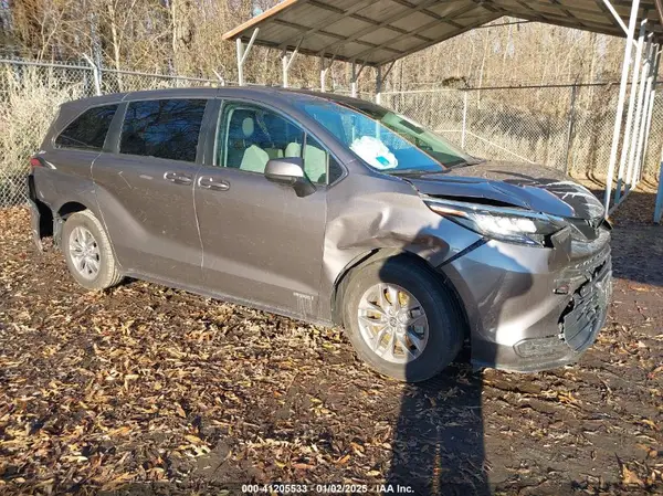 5TDKRKEC4MS023331 2021 TOYOTA SIENNA - Image 1