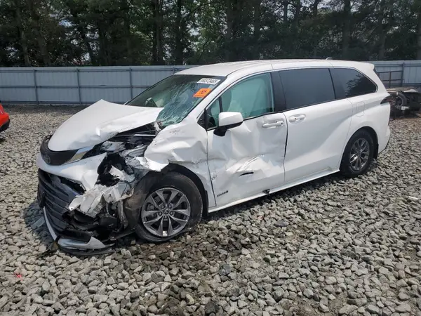 5TDKRKEC4MS023569 2021 TOYOTA SIENNA - Image 1