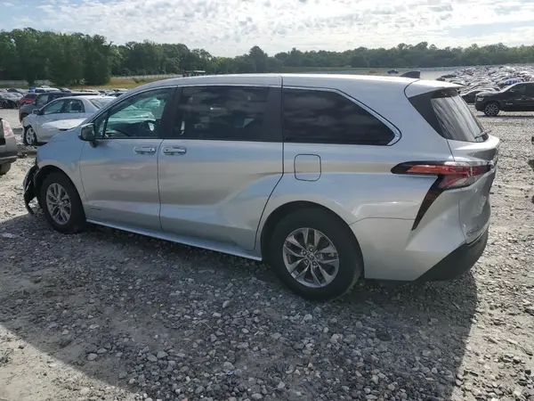 5TDKRKEC4MS028772 2021 TOYOTA SIENNA - Image 2