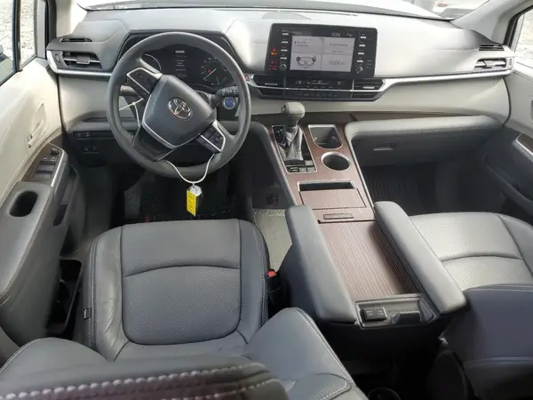 5TDKRKEC4MS028772 2021 TOYOTA SIENNA - Image 8