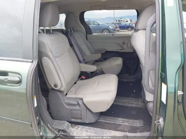 5TDKRKEC4MS032790 2021 TOYOTA SIENNA - Image 8