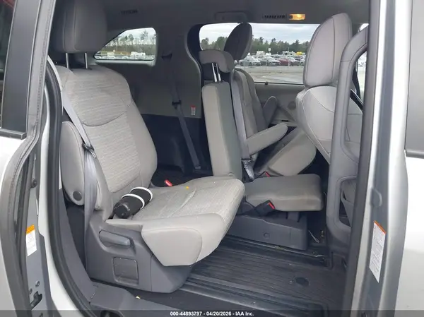 5TDKRKEC4MS033874 2021 TOYOTA SIENNA - Image 8