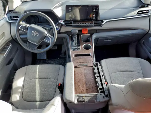 5TDKRKEC4MS059813 2021 TOYOTA SIENNA - Image 8