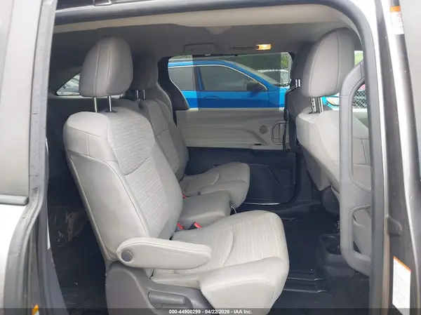 5TDKRKEC4MS066776 2021 TOYOTA SIENNA - Image 8