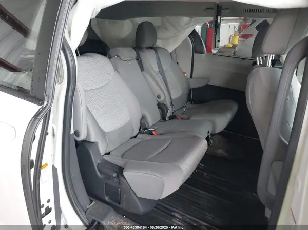 5TDKRKEC4NS078797 2022 TOYOTA SIENNA - Image 8
