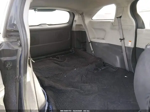 5TDKRKEC4NS097429 2022 TOYOTA SIENNA - Image 8