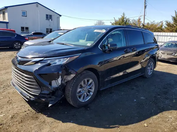 5TDKRKEC4NS098967 2022 TOYOTA SIENNA - Image 1