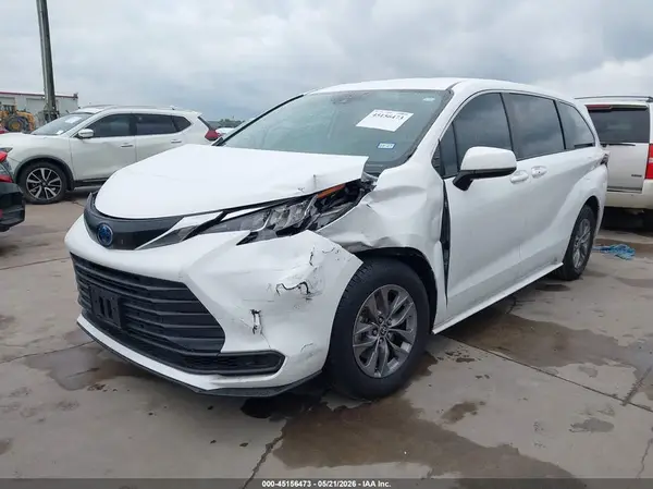 5TDKRKEC4NS130087 2022 TOYOTA SIENNA - Image 2