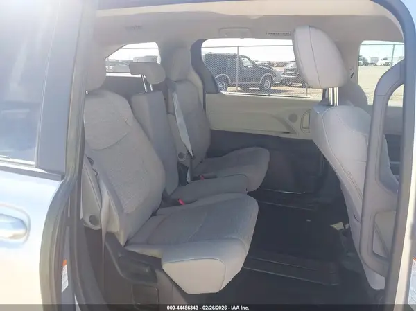 5TDKRKEC4PS151346 2023 TOYOTA SIENNA - Image 8
